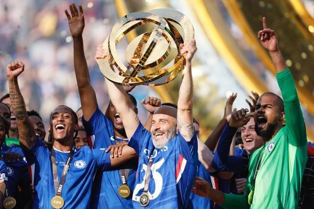 桑切斯告别马雷斯卡及其教练组:祝愿你们未来一切顺利