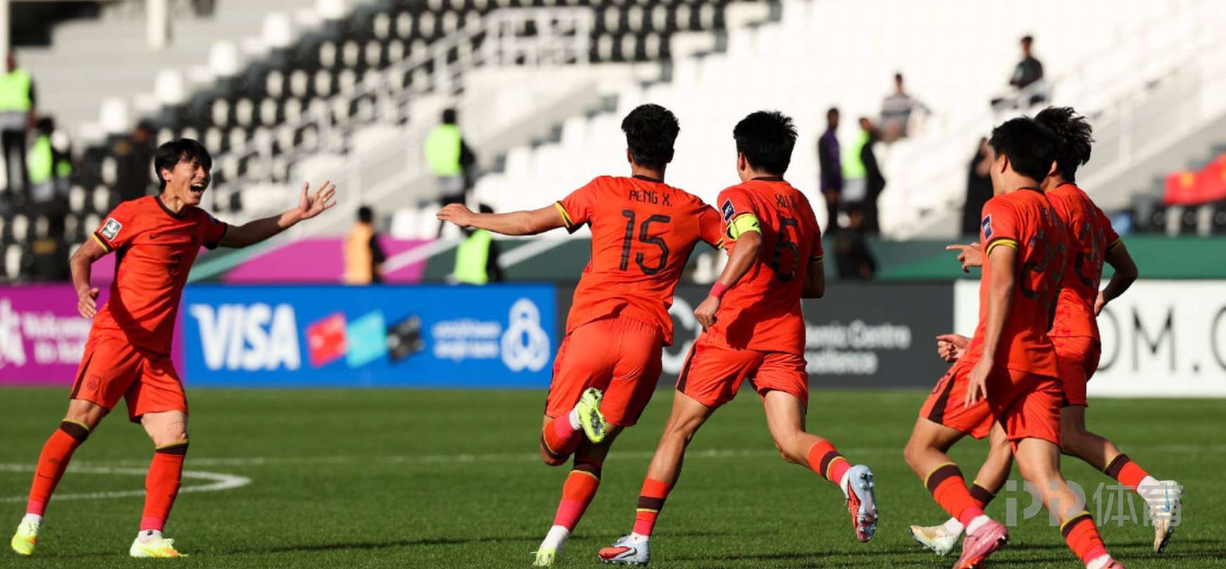 小组登顶!U23国足1-0力克澳大利亚 彭啸制胜球,李昊神扑